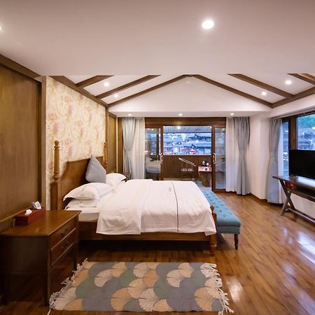 Fenghuang Slowly Time Inn Extérieur photo