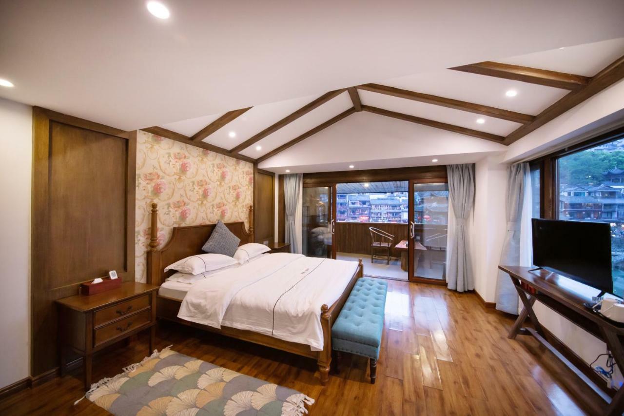 Fenghuang Slowly Time Inn Extérieur photo