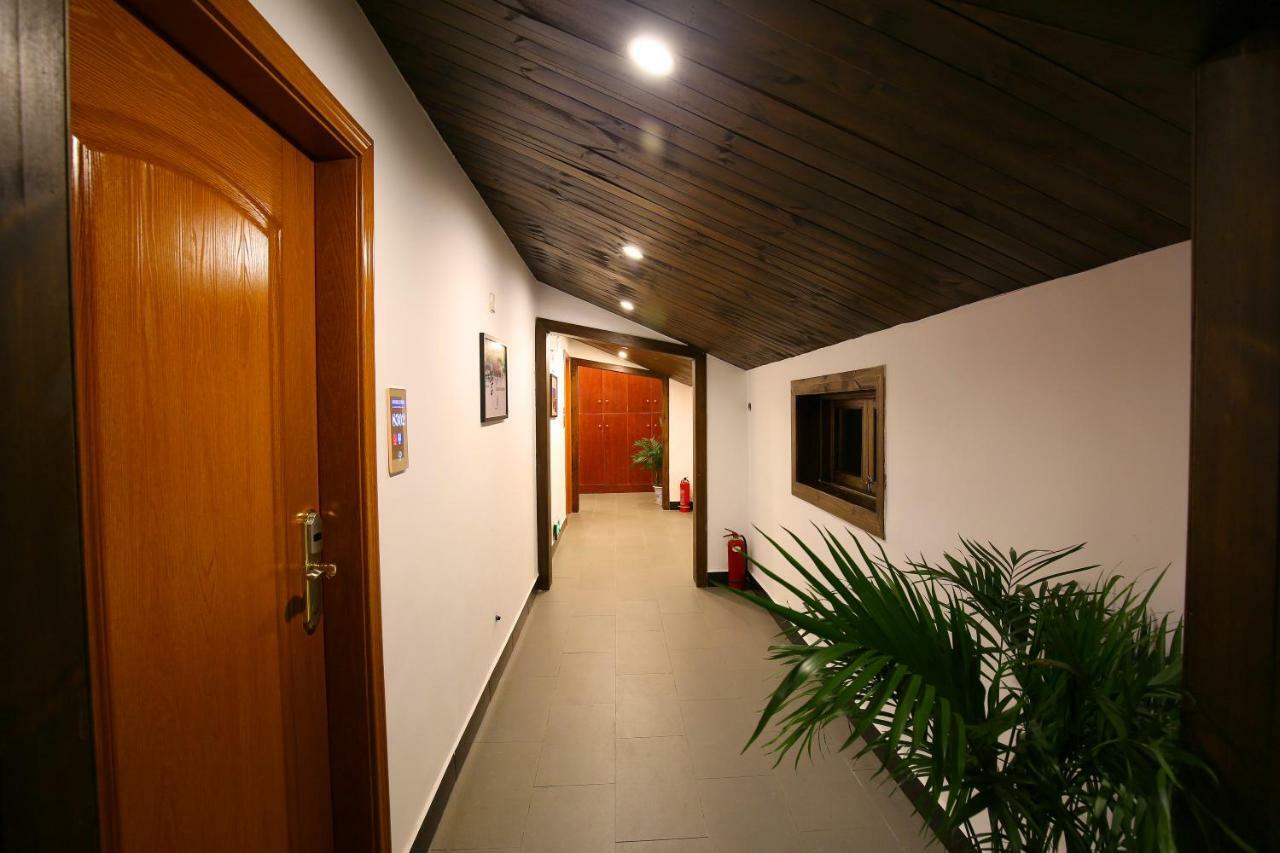 Fenghuang Slowly Time Inn Extérieur photo