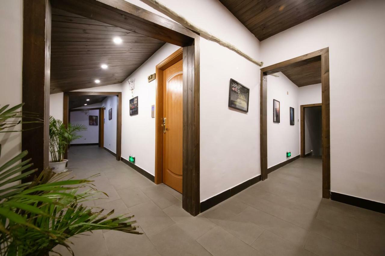 Fenghuang Slowly Time Inn Extérieur photo