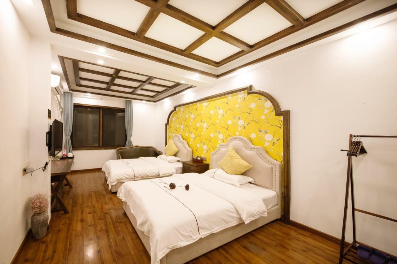 Fenghuang Slowly Time Inn Extérieur photo
