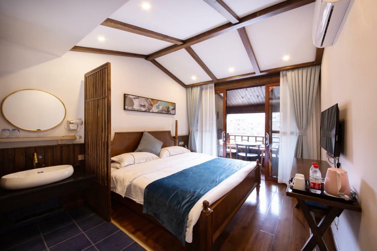 Fenghuang Slowly Time Inn Extérieur photo