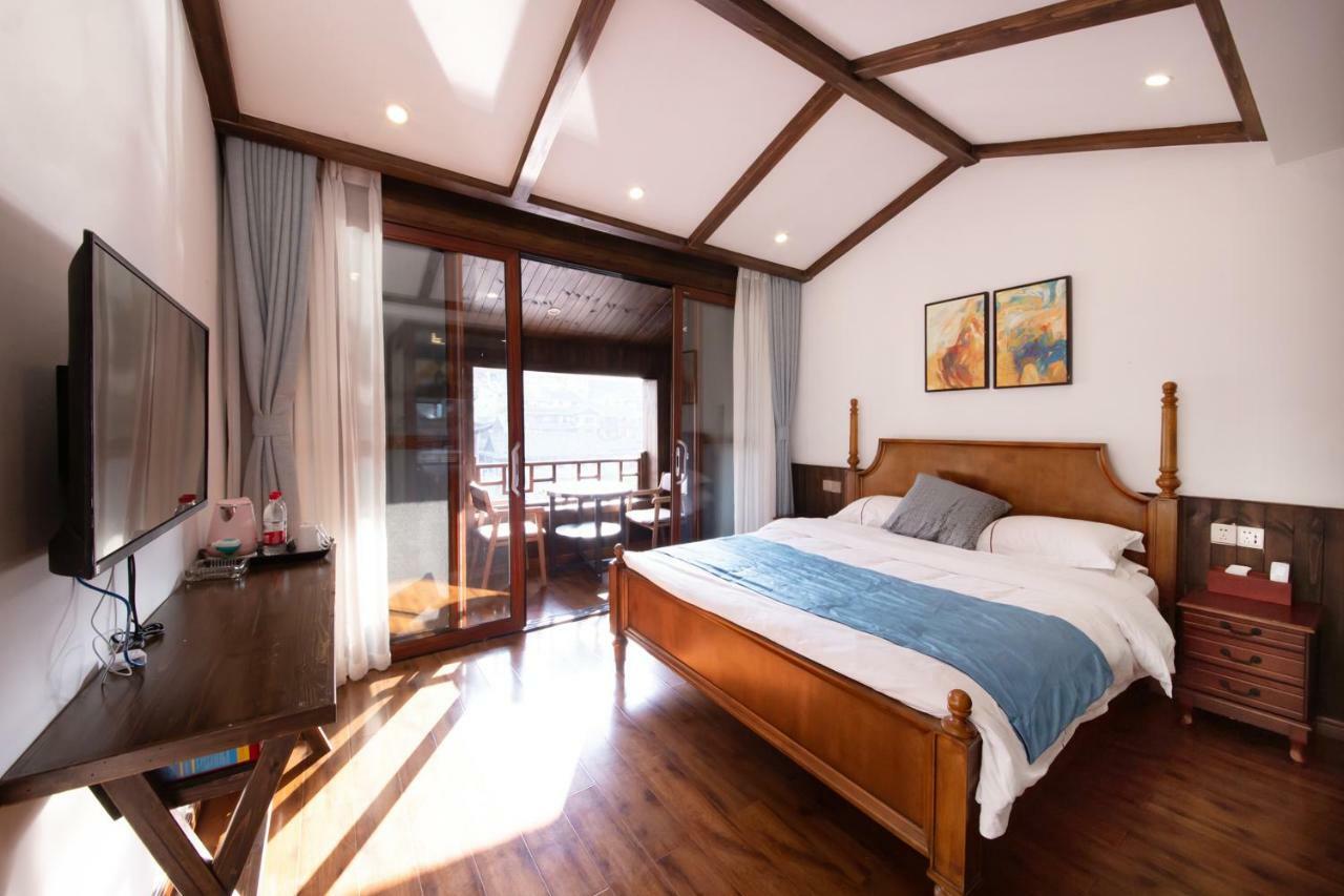 Fenghuang Slowly Time Inn Extérieur photo
